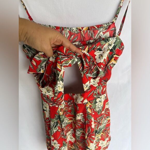 HELLO MOLLY LEI ON THE BEACH ROMPER FLORAL NWT Large - Picture 6 of 9